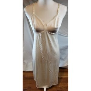 90s Vanity Fair White Nylon Lace Trim Full Slip VTG Lingerie Size 34